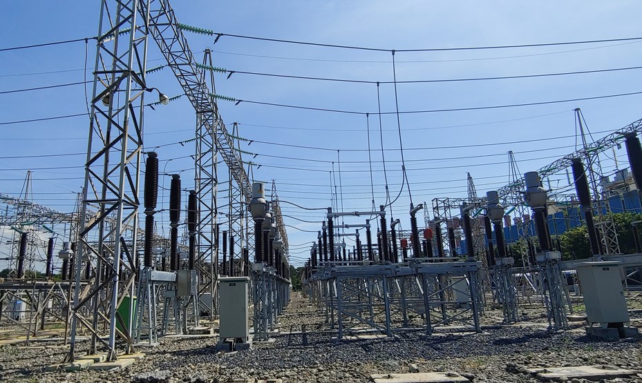 Project Trafo Interbus Transformer Unit 2 Gresik